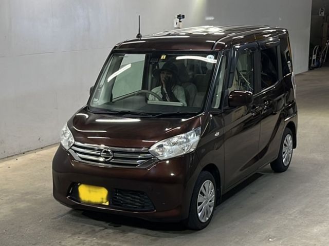 3102 Nissan Dayz roox B21A 2015 г. (KCAA Fukuoka)